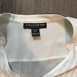 Pea in the Pod maternity top blouse